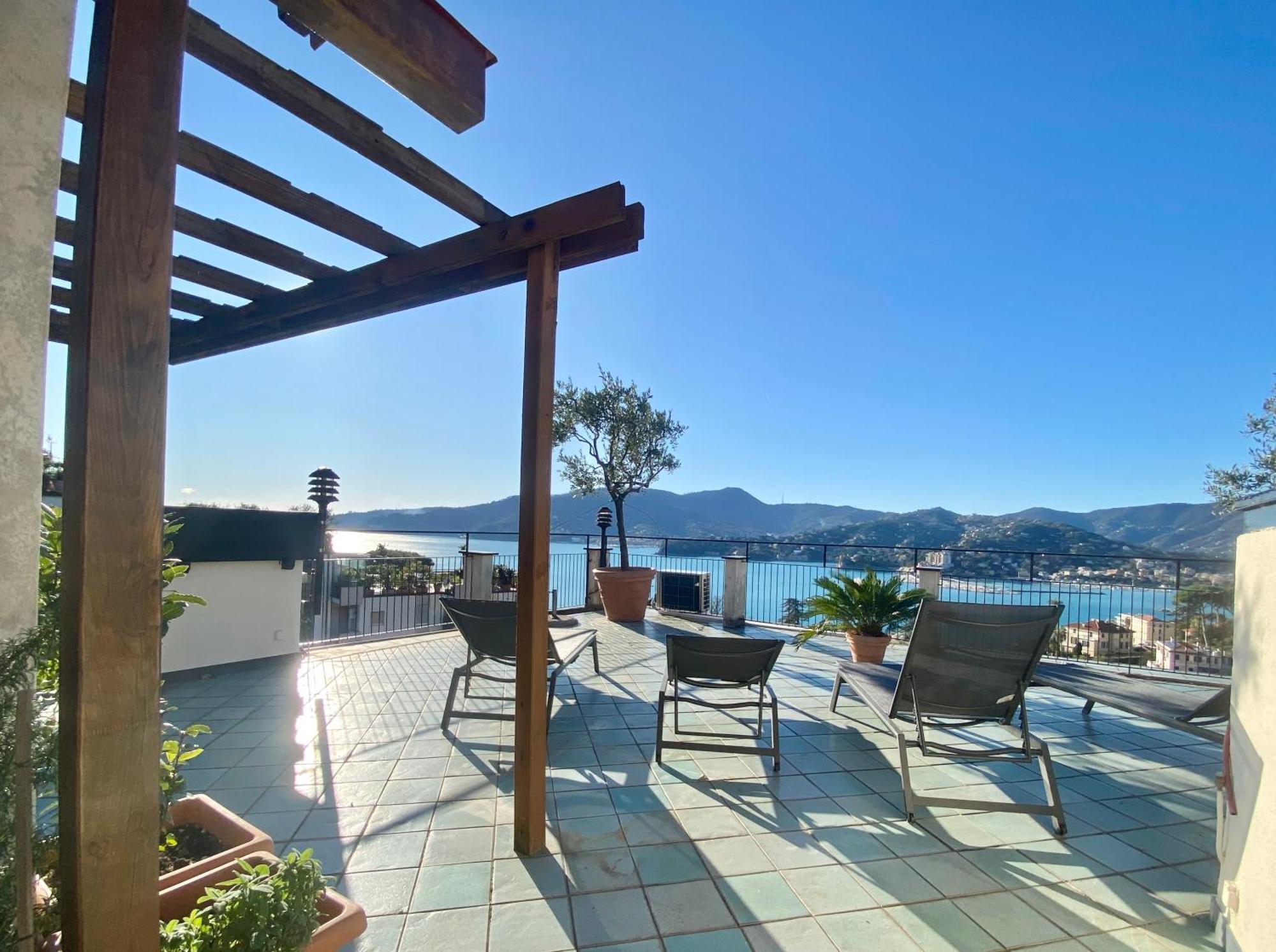 Welcome Riviera - Paradiso 12-Ultimo Restauro Nel 2025-Vista Mare Stupenda-Balcone Con Vista Meravigliosa Piu' Terrazza Solarium Sovrastante Di 70 Mq Esterna Rapallo Esterno foto